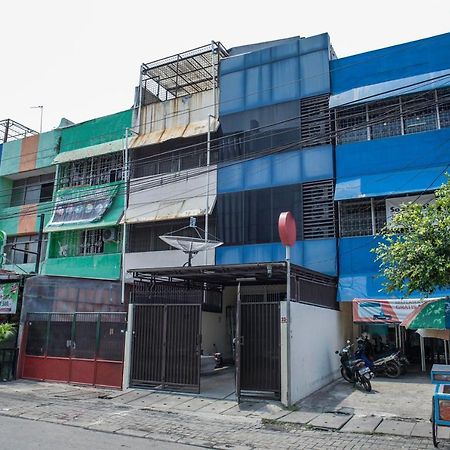 Reddoorz @ Jalan Biak Roxy Jakarta Jacarta Exterior foto